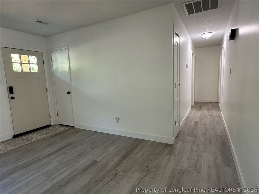 975 Lisa Ave - Photo 3 of 21