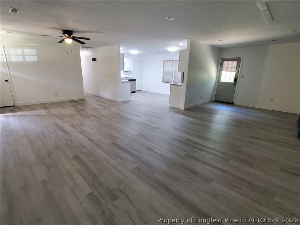 975 Lisa Ave - Photo 6 of 21