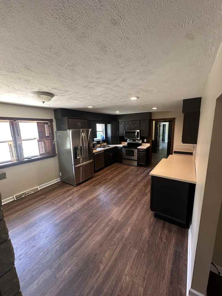 7507 Kimberly Dr - Photo 2 of 11