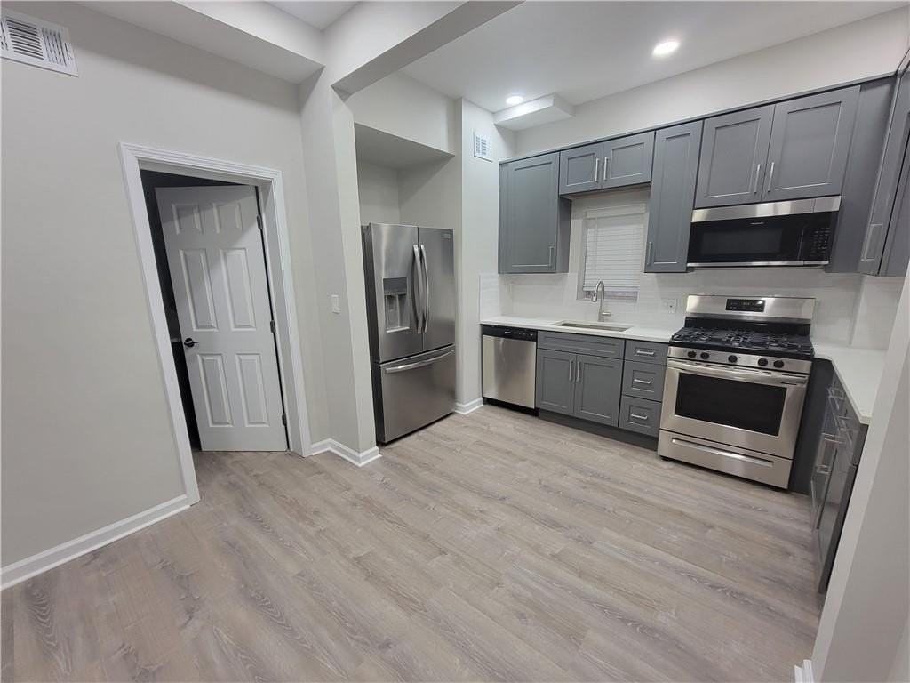 1896 Ridgewood Dr Ne #5 - Photo 2 of 4