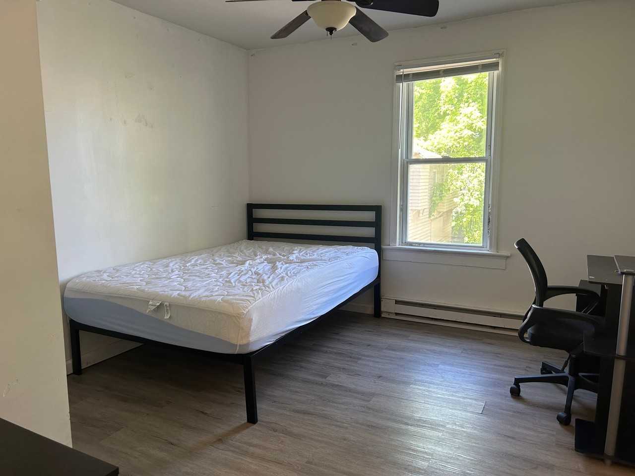 61 Walnut St #2F - Photo 4 of 13