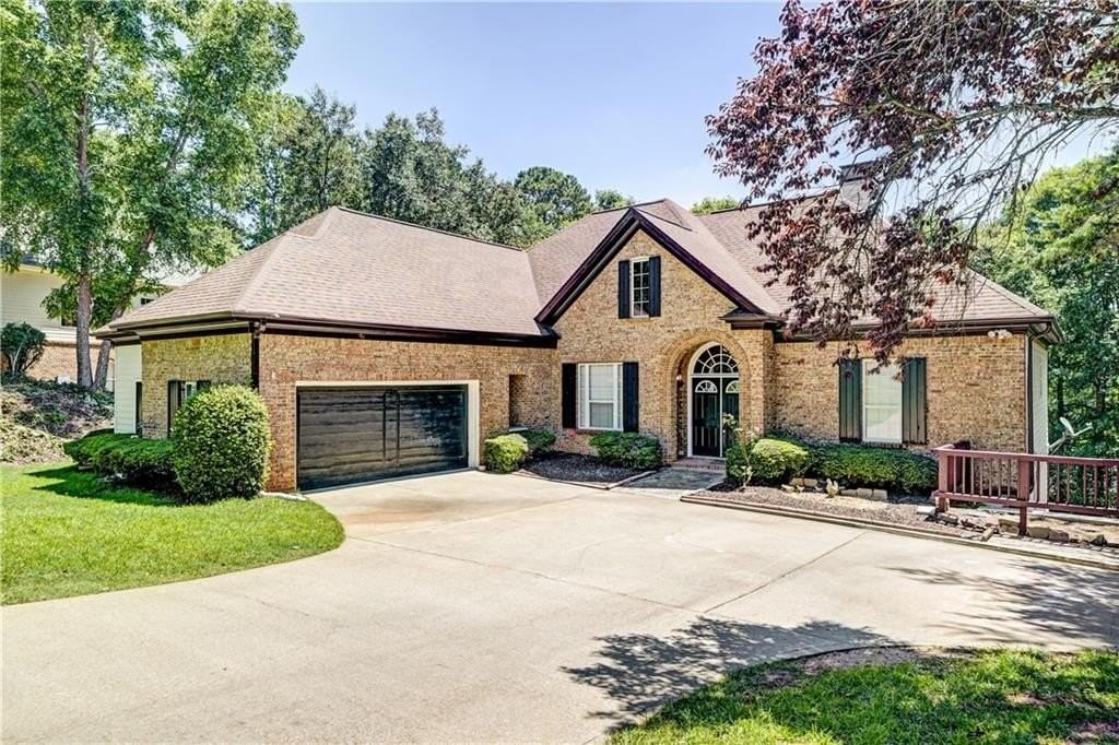 1566 Greyson Rdg - Photo 2 of 50