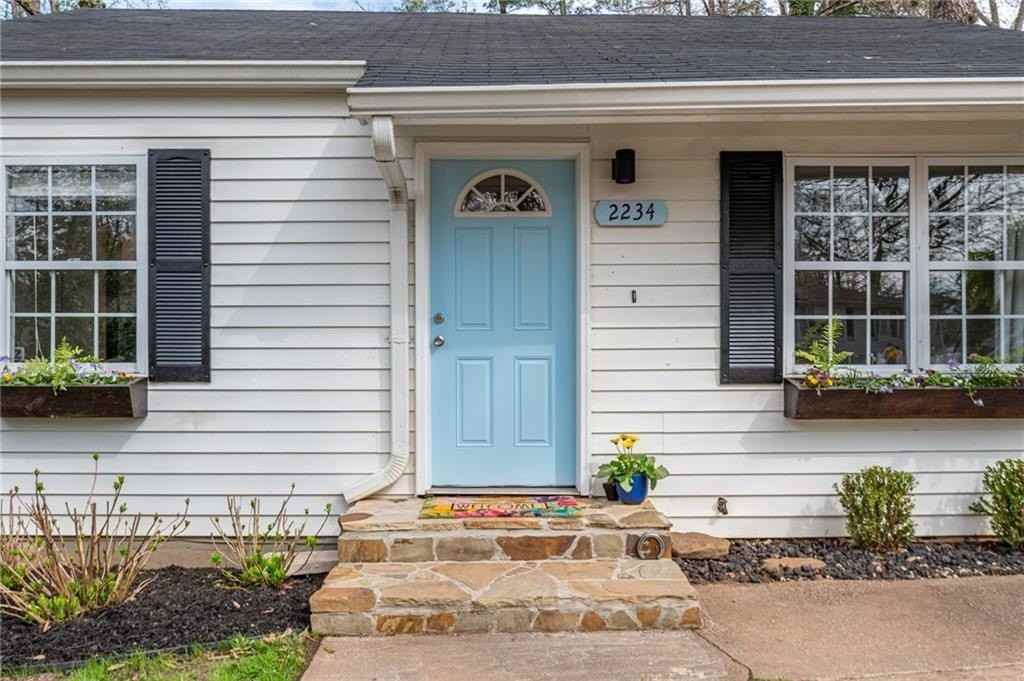 2234 Brunswick Ave - Photo 4 of 25