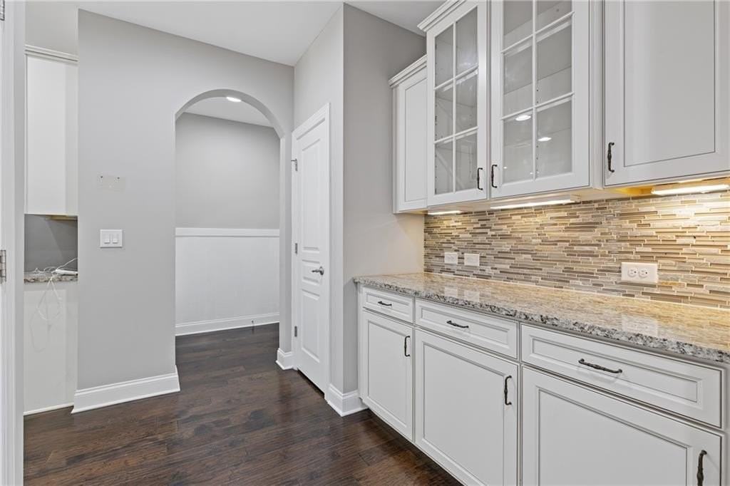 5440 Northview Lk - Photo 5 of 40
