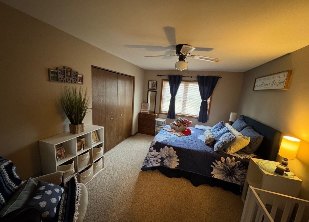 808 Henry St - Photo 5 of 6
