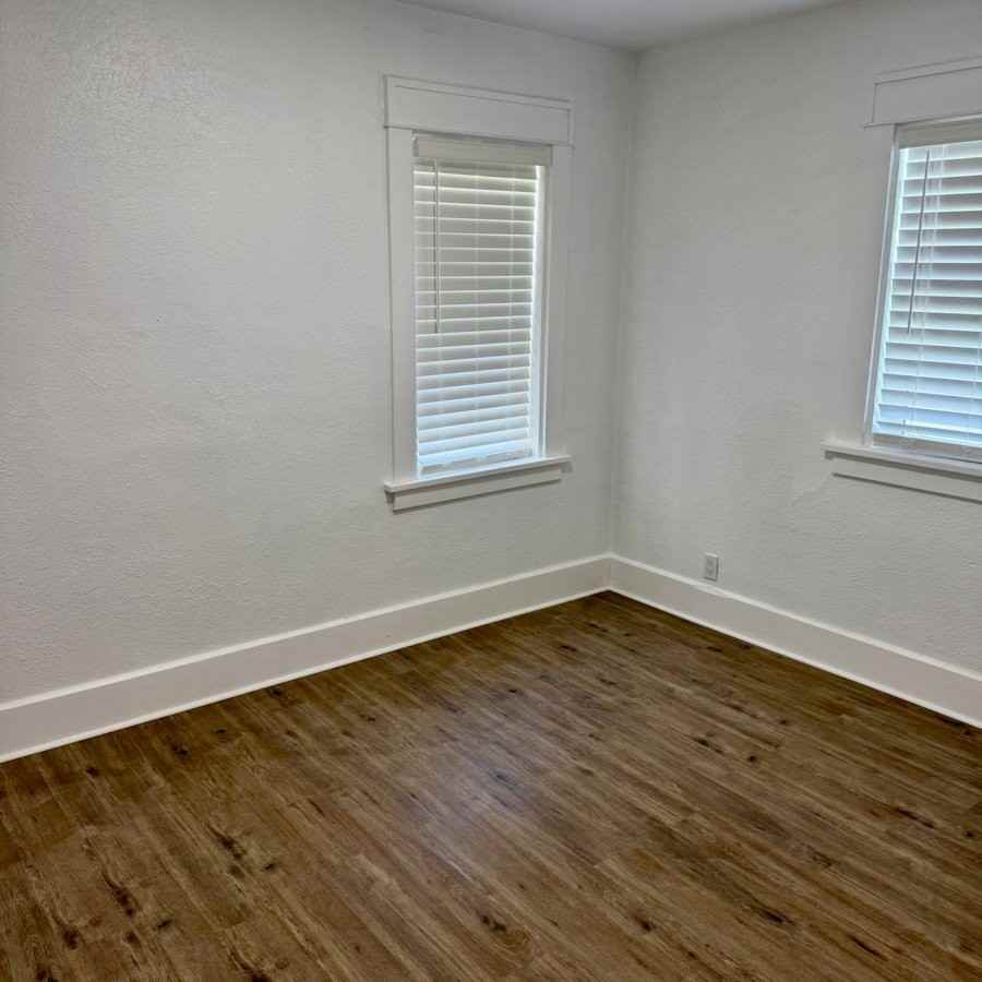 2124 S Happy Valley Rd - Photo 6 of 25