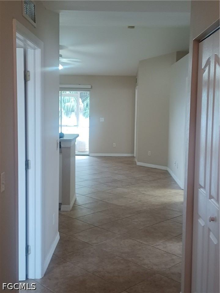 100 Sw Trafalgar Pkwy #104 - Photo 2 of 22
