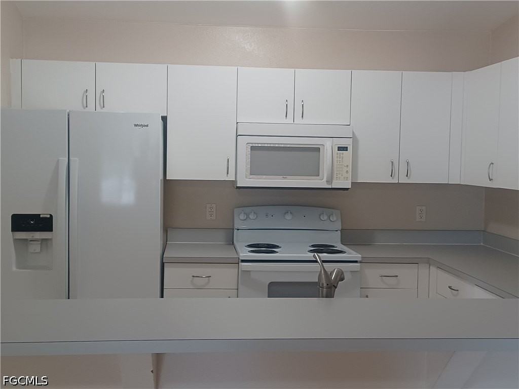 100 Sw Trafalgar Pkwy #104 - Photo 5 of 22