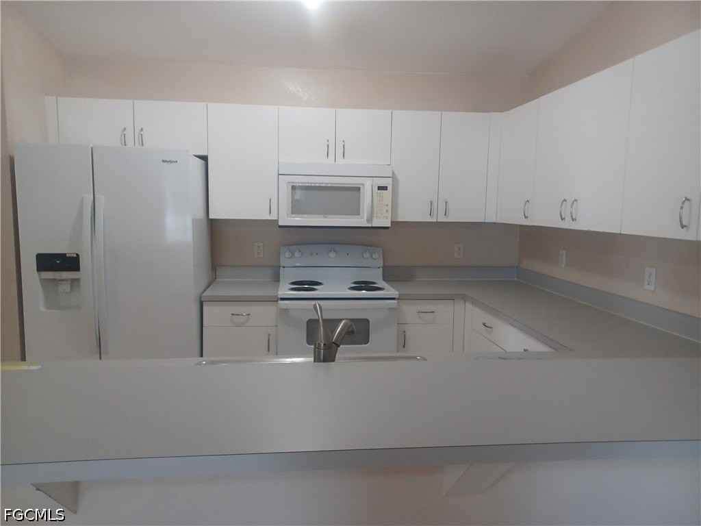 100 Sw Trafalgar Pkwy #104 - Photo 6 of 22