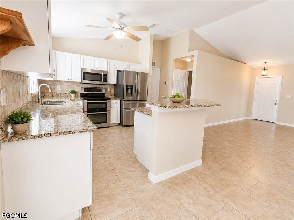 4141 Ne 19th Pl - Photo 7 of 13