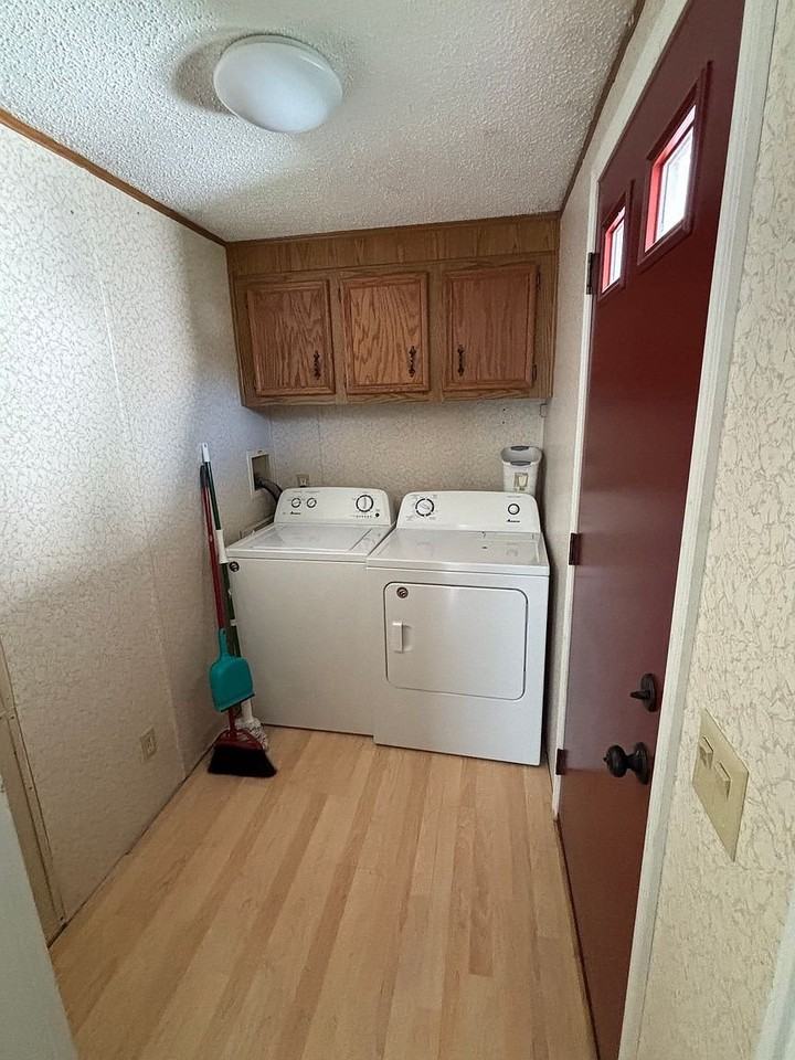 414 Main St W - Photo 4 of 8
