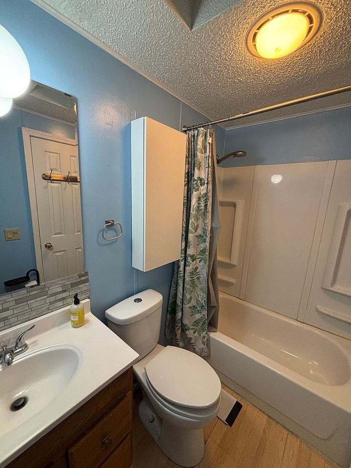 414 Main St W - Photo 5 of 8