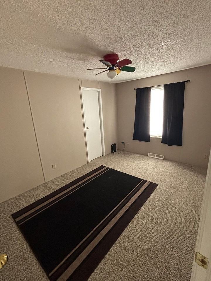 414 Main St W - Photo 6 of 8