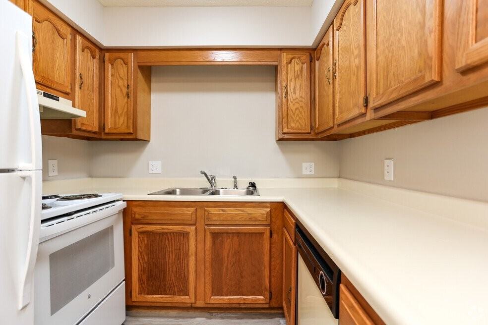 2950 Auburn Rd #G1 - Photo 3 of 5