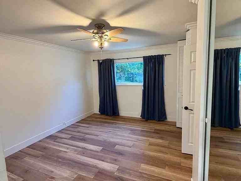 3681 Shenandoah Ct - Photo 3 of 6