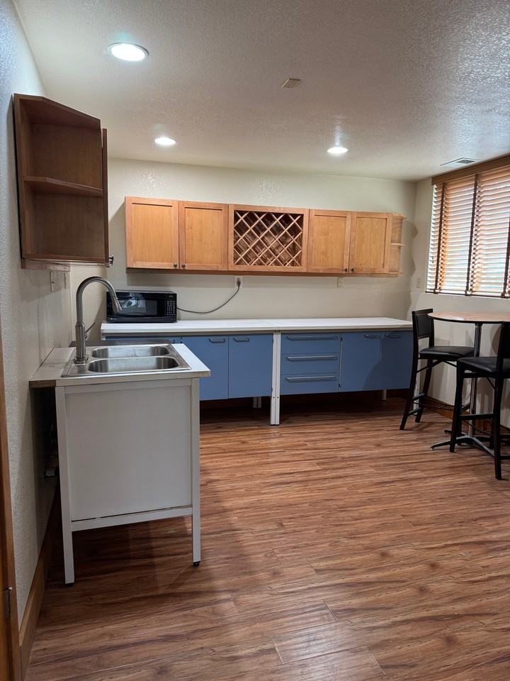 1012 Pinefield Ln - Photo 7 of 16