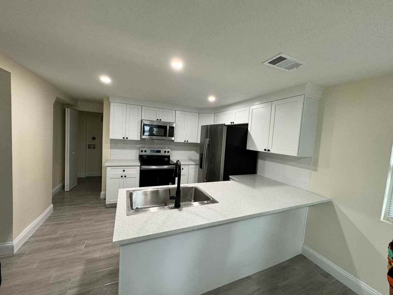 810 Baker Ave #1 - Photo 2 of 5