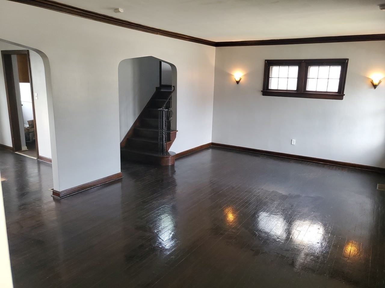 19450 Monterey Ave - Photo 4 of 11