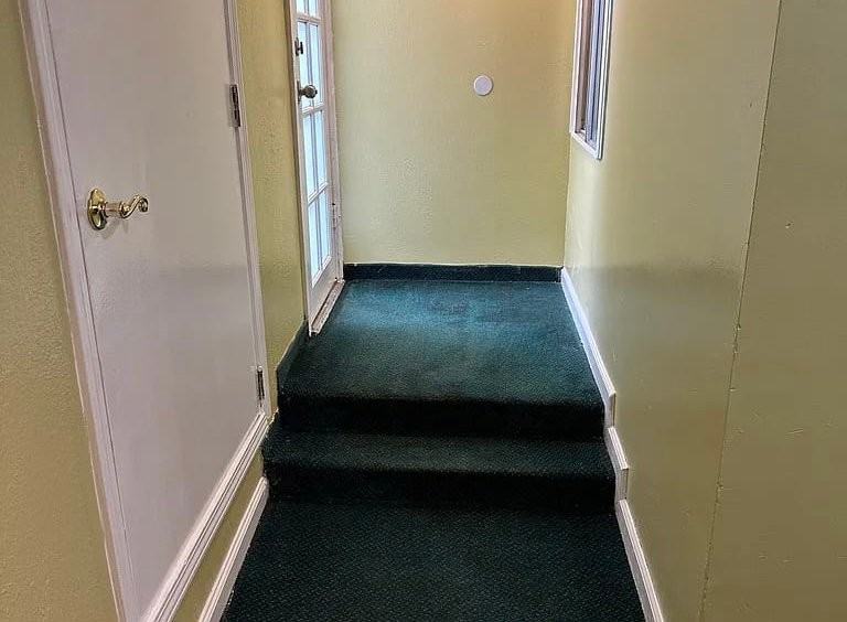 529 Flood Ave - Photo 2 of 8