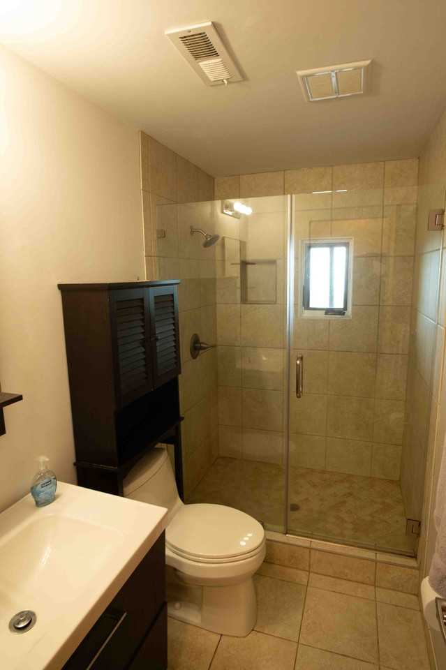 916 Hilldale Ave - Photo 6 of 13