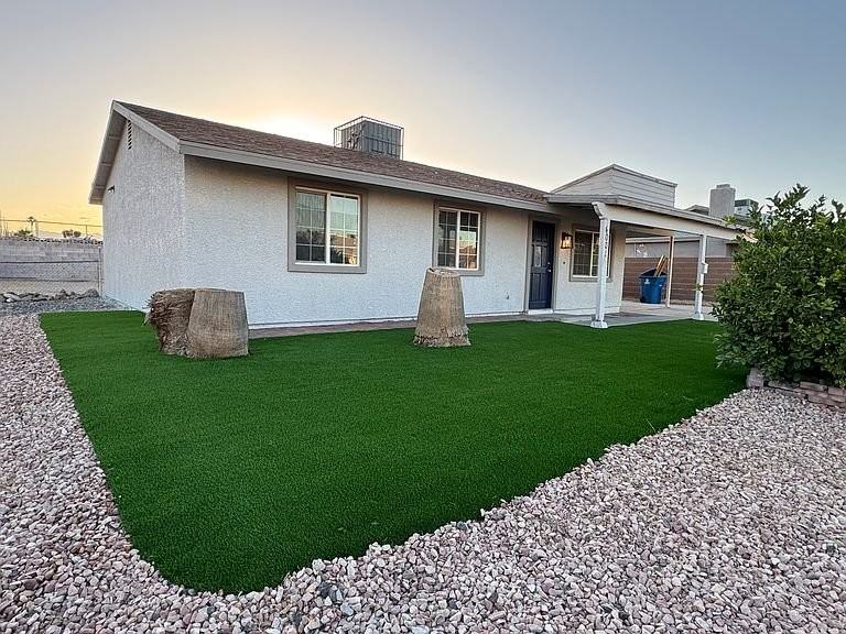 4001 Edwin Pl - Photo 2 of 2