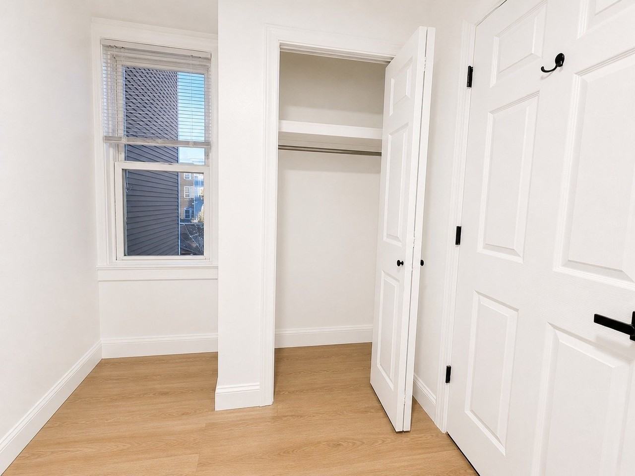 96 Nichols St #2ndFL - Photo 4 of 7