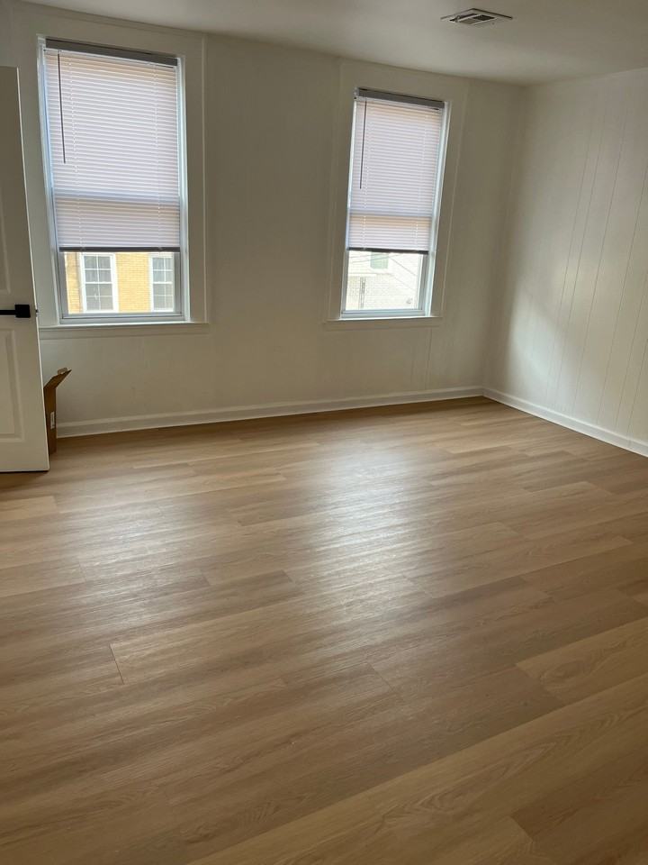 96 Nichols St #2ndFL - Photo 5 of 7