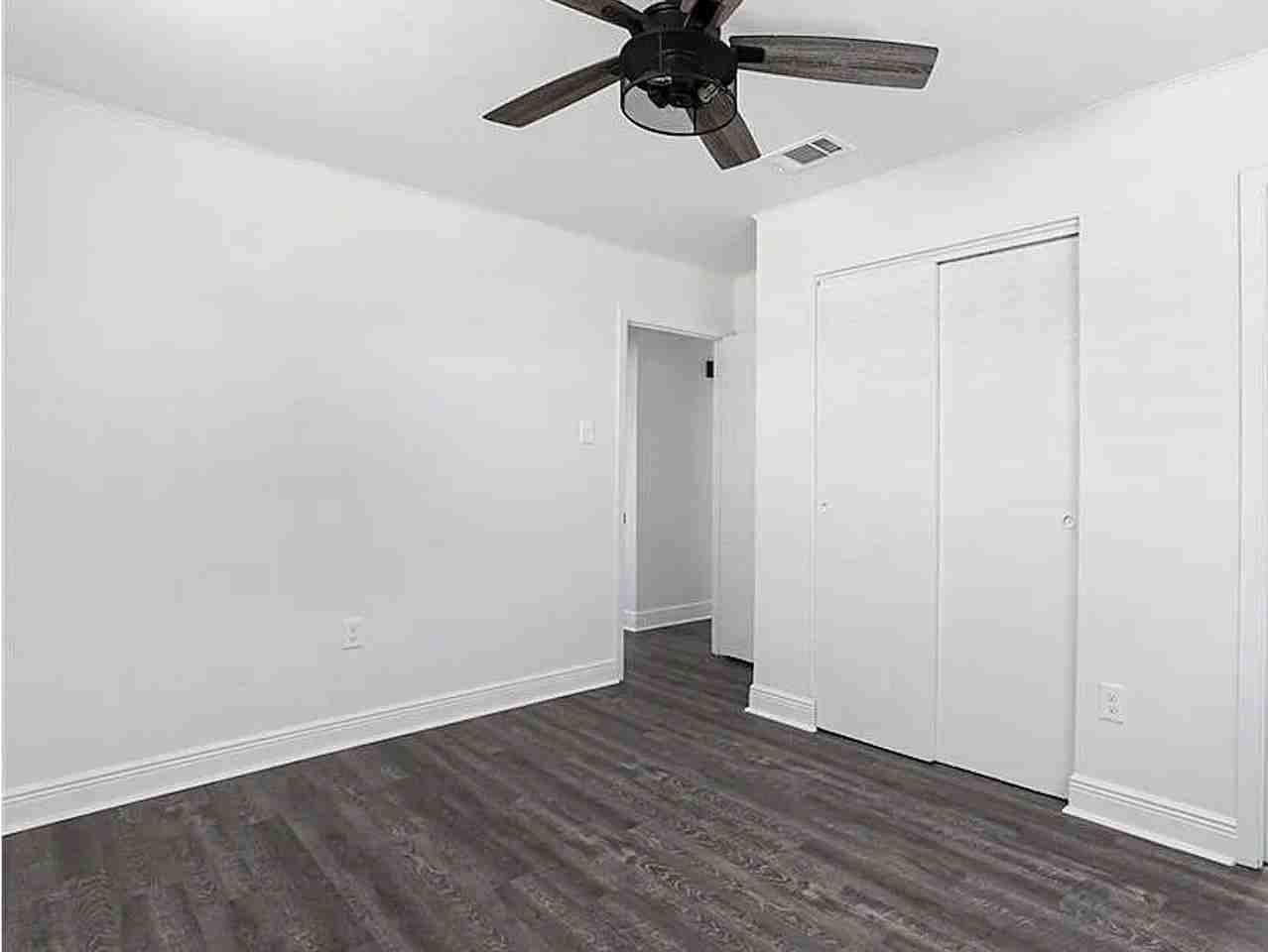 1536 Redwood Dr - Photo 6 of 13