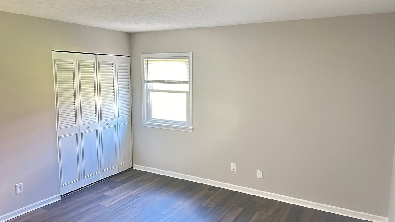 8409 Saberdee Dr - Photo 7 of 11