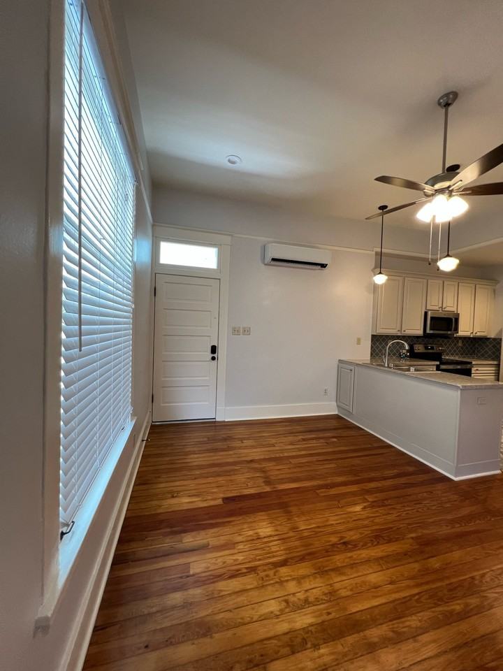 514 E 8th St #A - Photo 7 of 16
