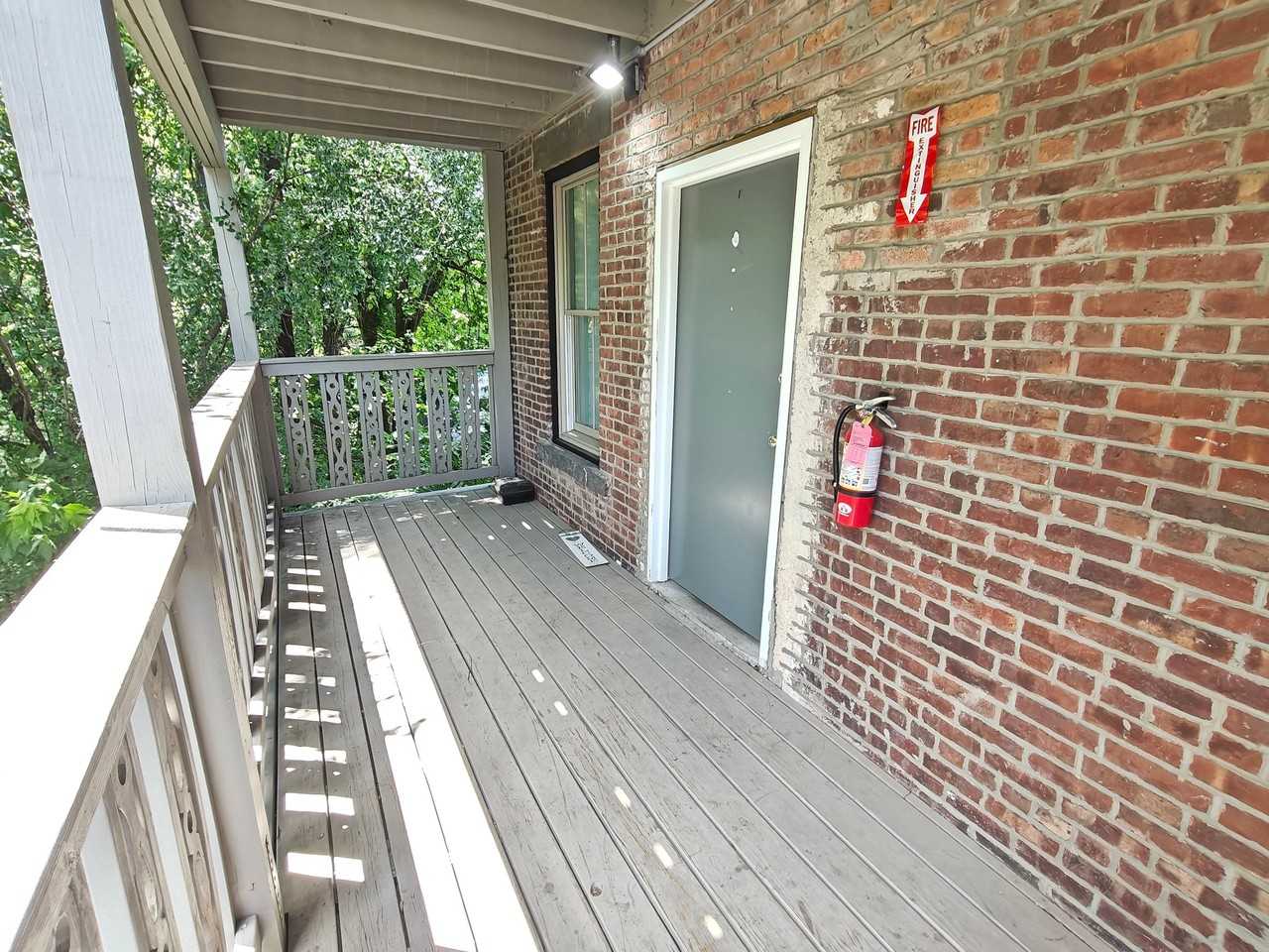 110 W Broadway #1 - Photo 7 of 7