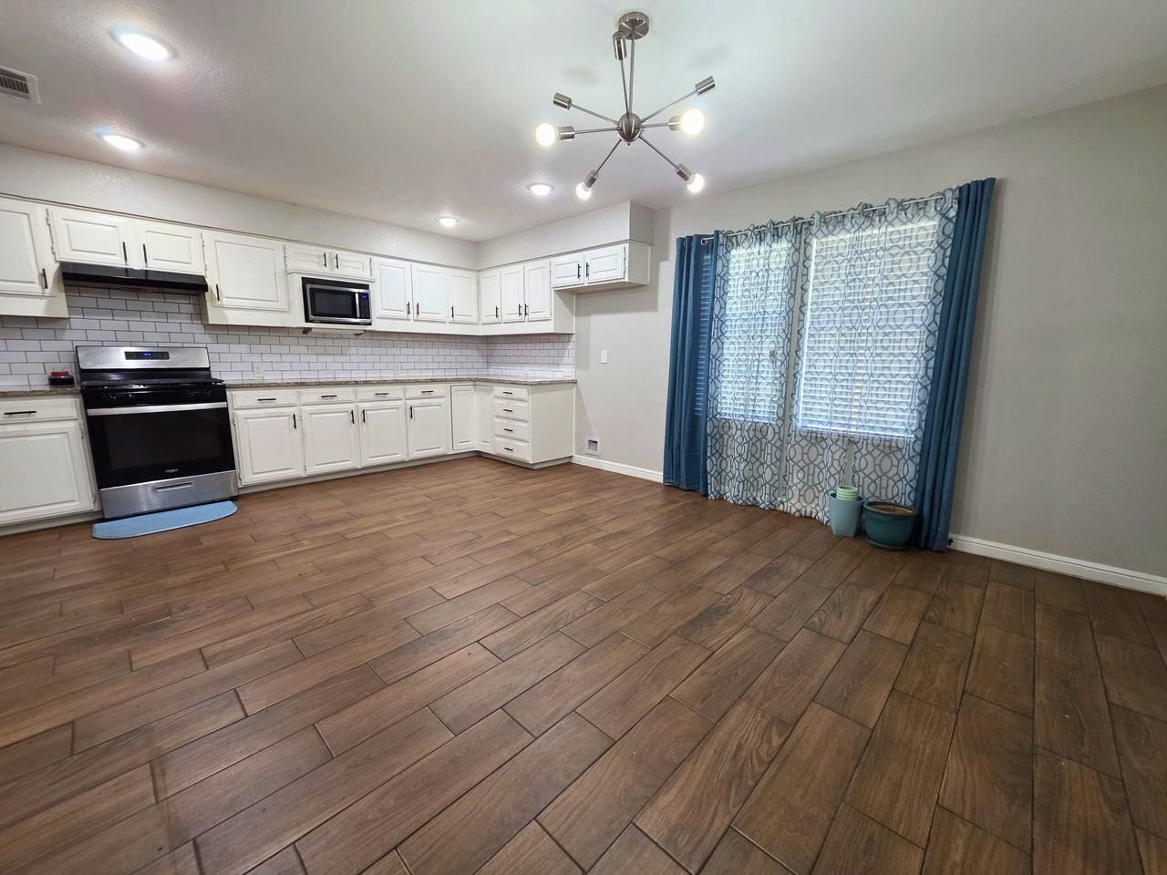 209 E Eller Ave - Photo 4 of 20