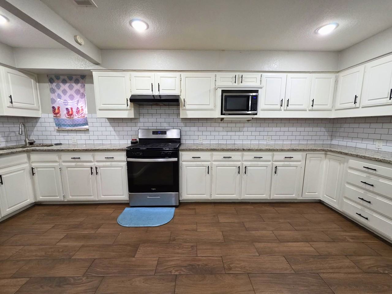 209 E Eller Ave - Photo 5 of 20
