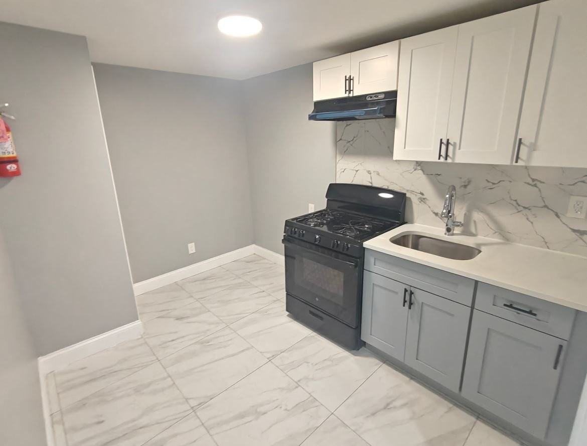 107 Lawrence St #1 - Photo 5 of 5