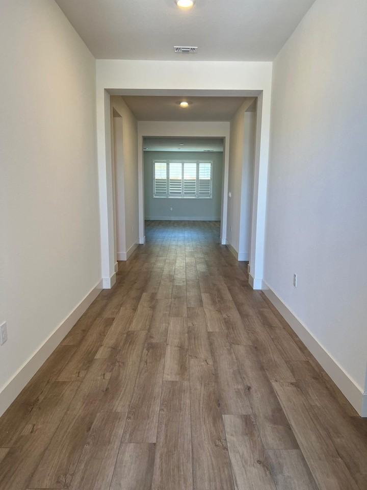 5256 Ironwood Ave - Photo 2 of 20