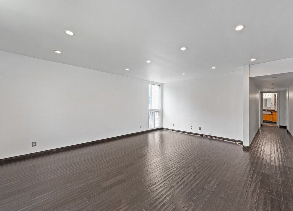 5650 Cambridge Way #2 - Photo 6 of 16
