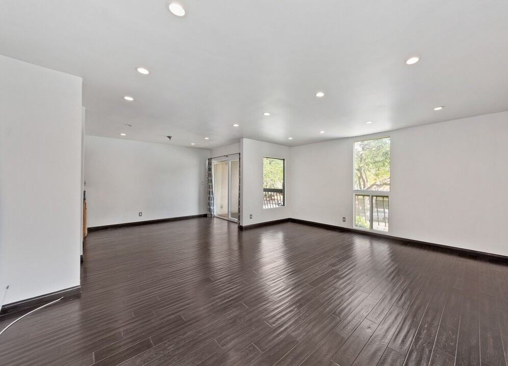 5650 Cambridge Way #2 - Photo 7 of 16