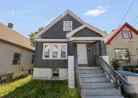 featured image of 2132 S 23rd St #LOWER