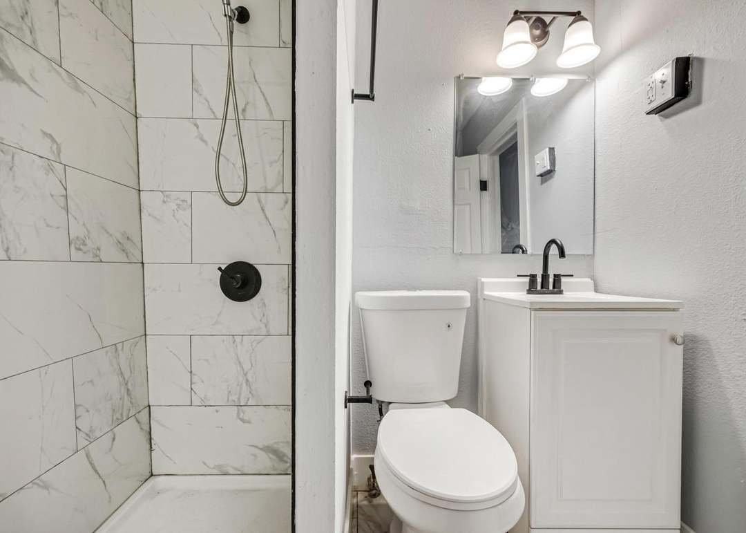 2132 S 23rd St - Photo 5 of 6