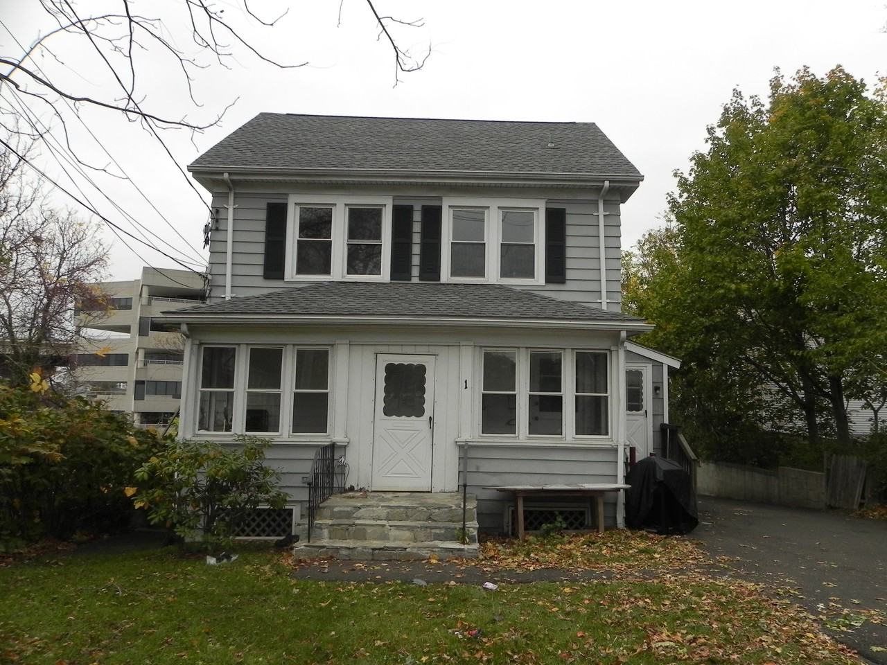 1 Saint John St #2 - Photo 2 of 10