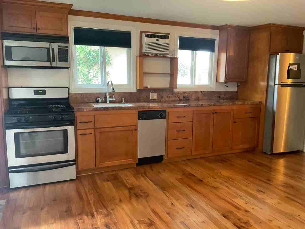 2421 N Lincoln St #A - Photo 4 of 13