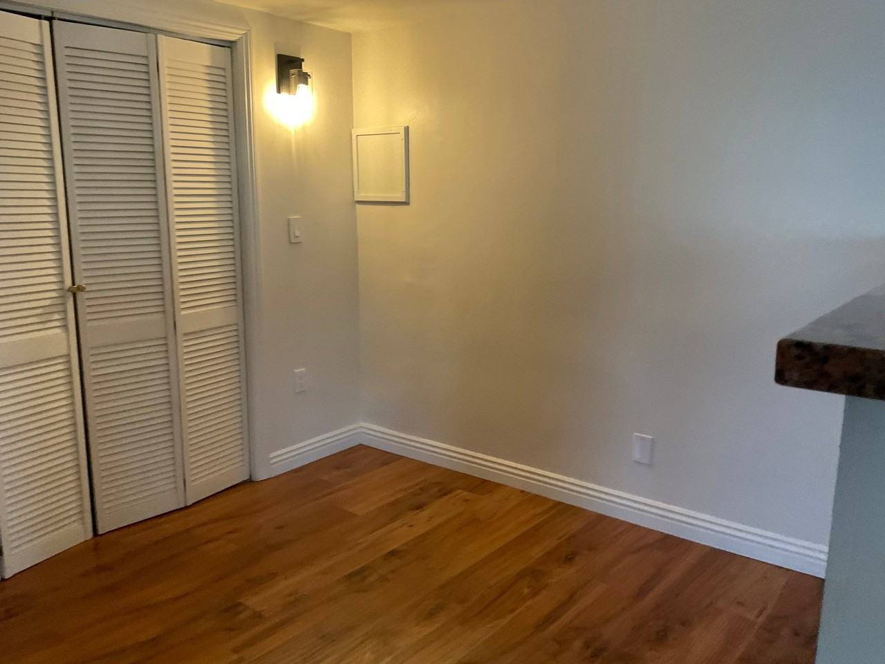 2421 N Lincoln St #A - Photo 6 of 13
