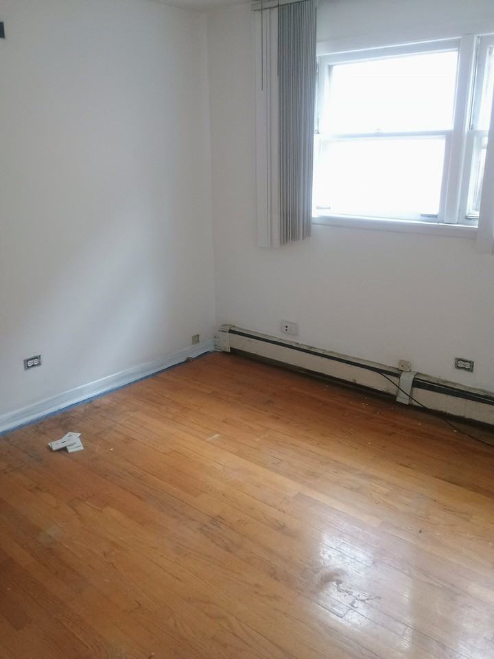 307 Yates Ave #1 - Photo 4 of 4