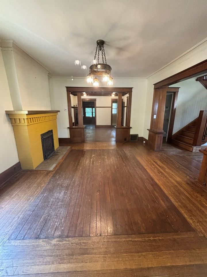 719 Wheaton Ave - Photo 4 of 18
