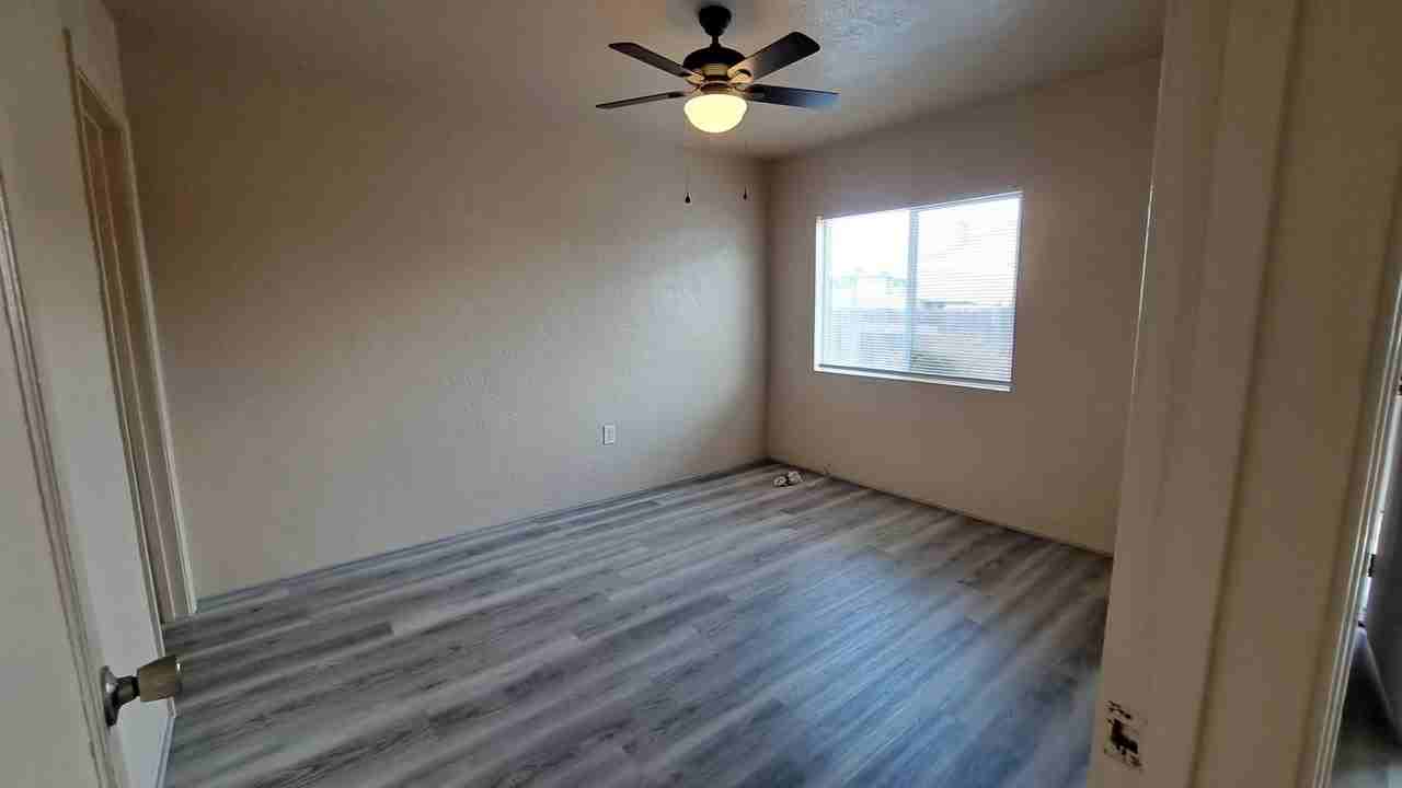 735 S Washington St #3 - Photo 5 of 14