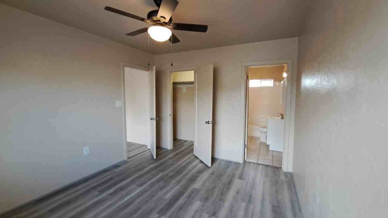 735 S Washington St #3 - Photo 6 of 14