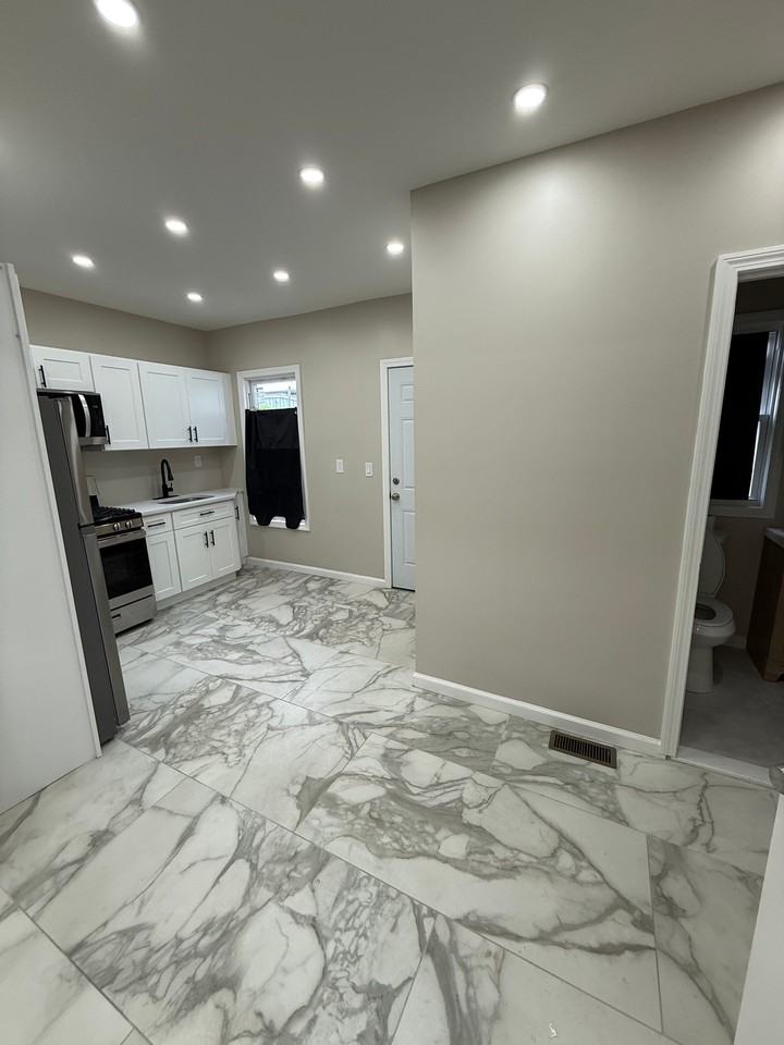 103 Helen St - Photo 2 of 17