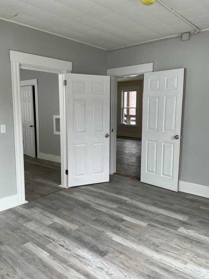 191 Mechanic St #1R - Photo 3 of 12