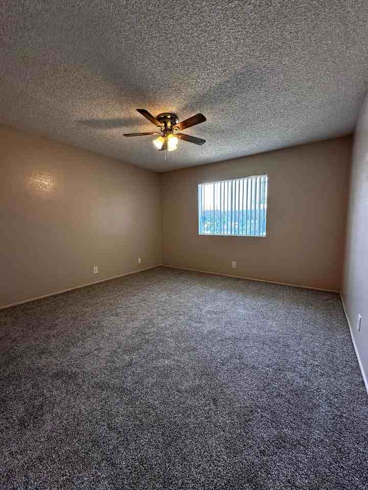 5130 N Glendora Ave #3 - Photo 6 of 8