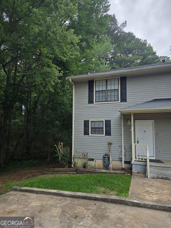 300 Handley Ct - Photo 2 of 15